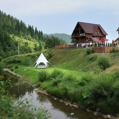 смарагдовий пагорб