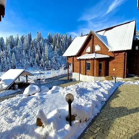 смарагдовий пагорб *