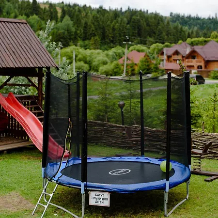 смарагдовий пагорб Apartment *