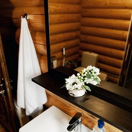 смарагдовий пагорб *