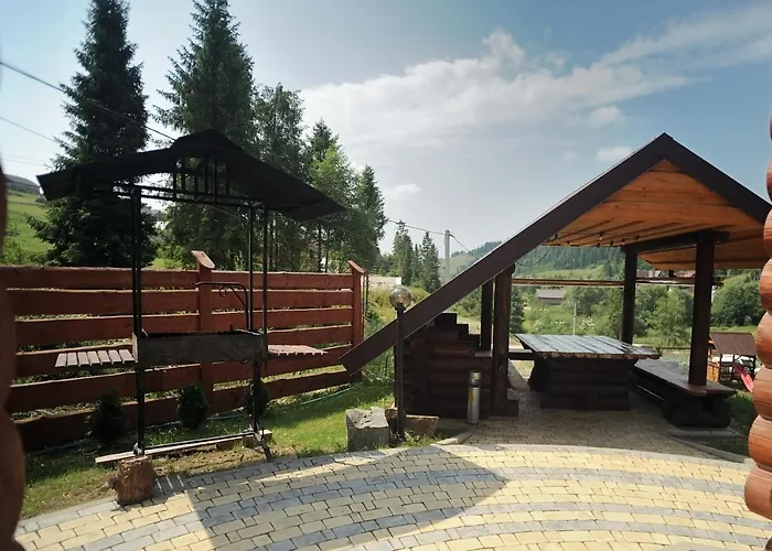 смарагдовий пагорб *
